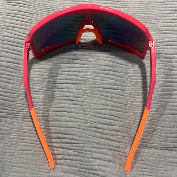 Dunkin Sunglasses - Picture 2 of 3